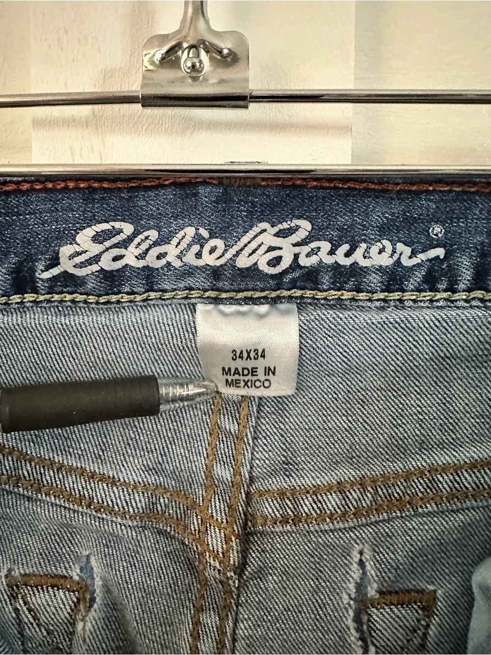 Eddie Bauer Men’s 34x34 Straight Leg Stretch Jeans Medium Wash Blue Denim